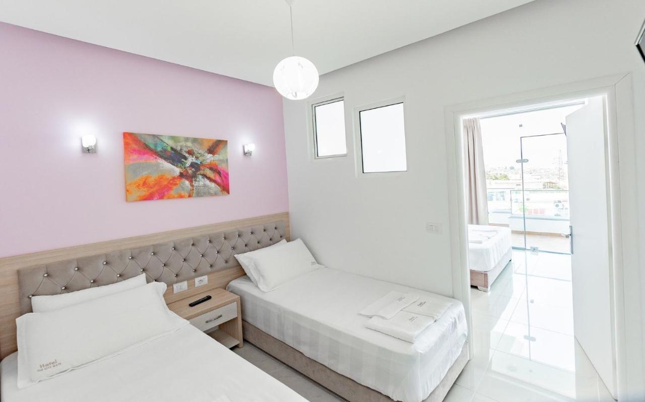 The City Gate Hotel Sarandë 外观 照片