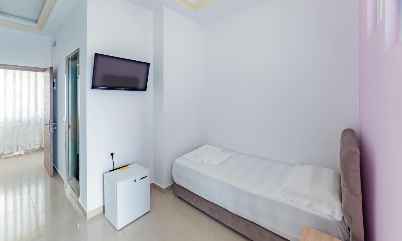 The City Gate Hotel Sarandë 外观 照片