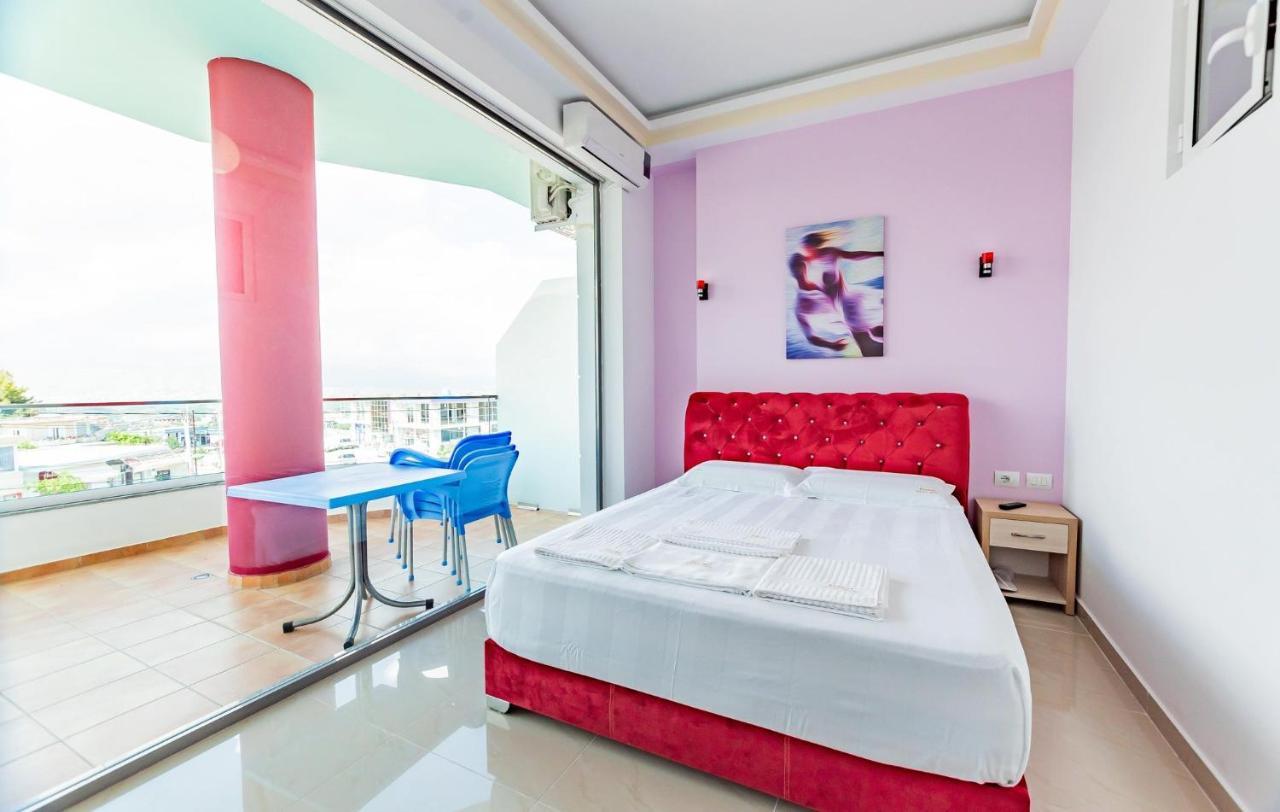 The City Gate Hotel Sarandë 外观 照片