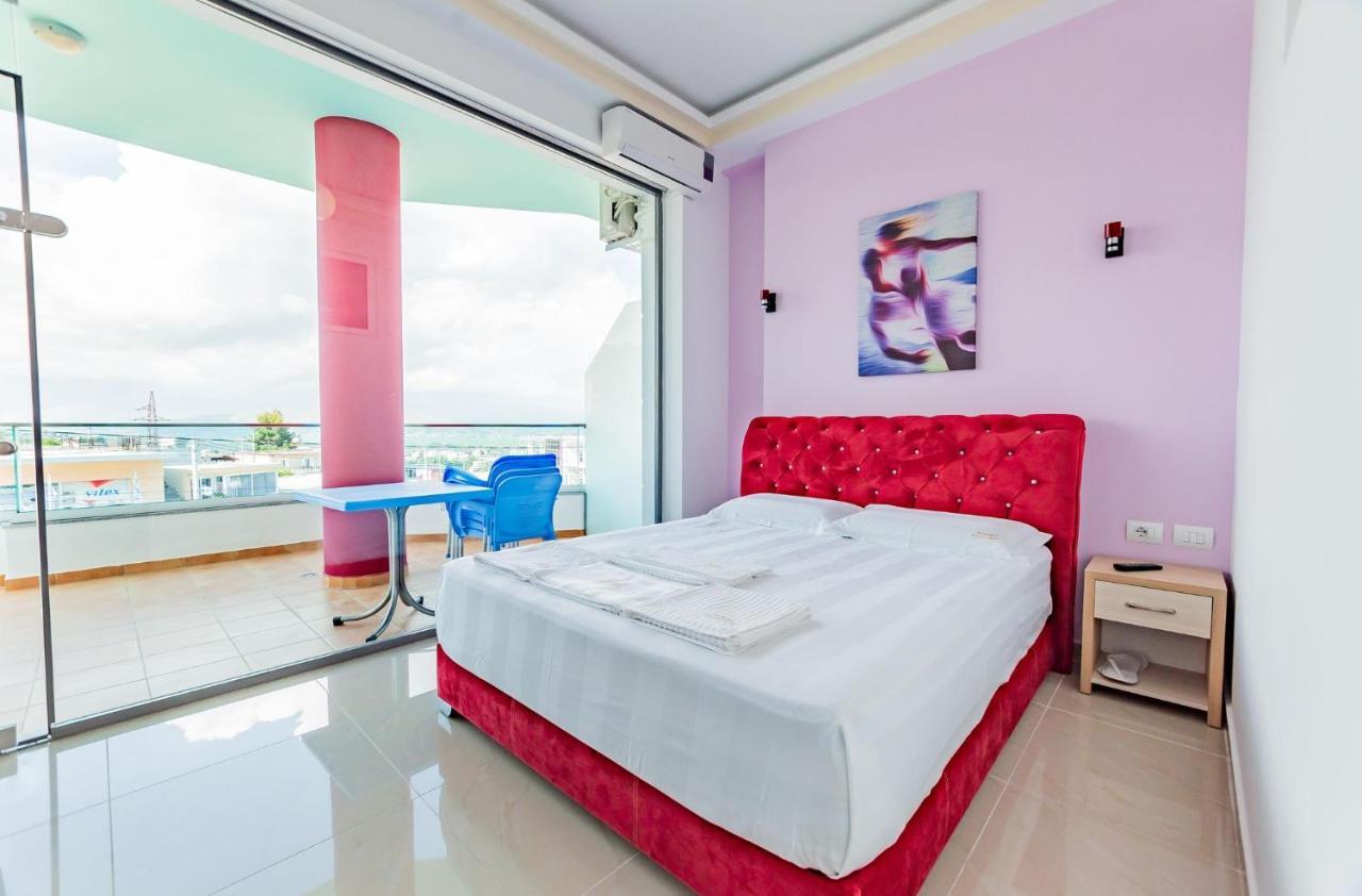 The City Gate Hotel Sarandë 外观 照片