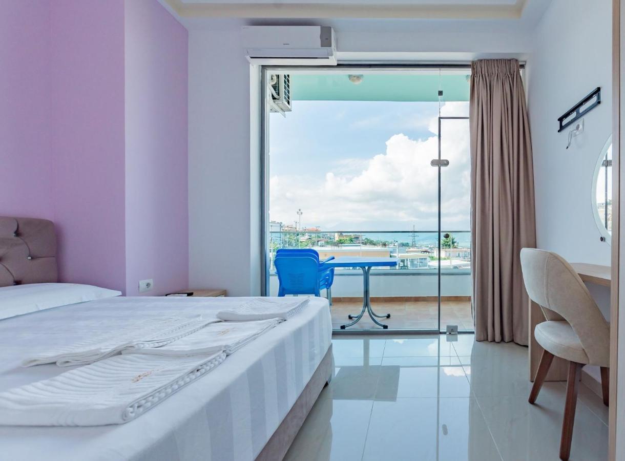The City Gate Hotel Sarandë 外观 照片