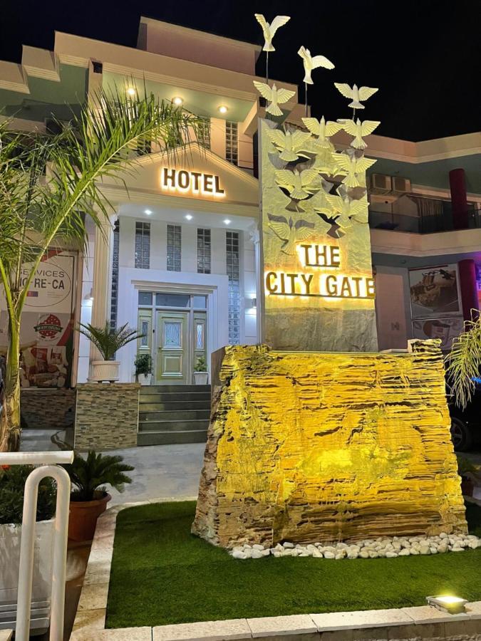 The City Gate Hotel Sarandë 外观 照片
