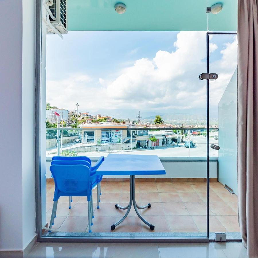 The City Gate Hotel Sarandë 外观 照片