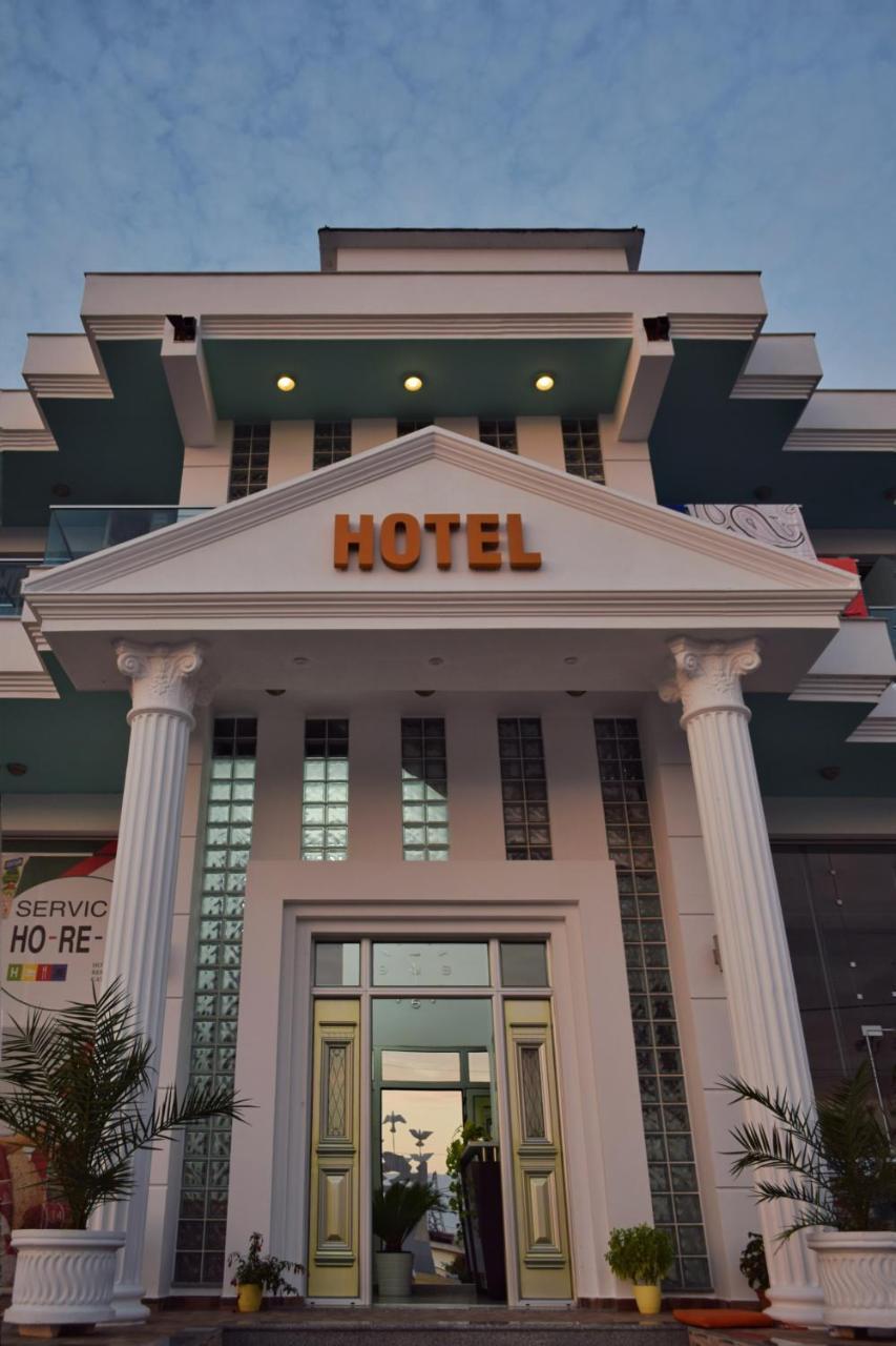 The City Gate Hotel Sarandë 外观 照片